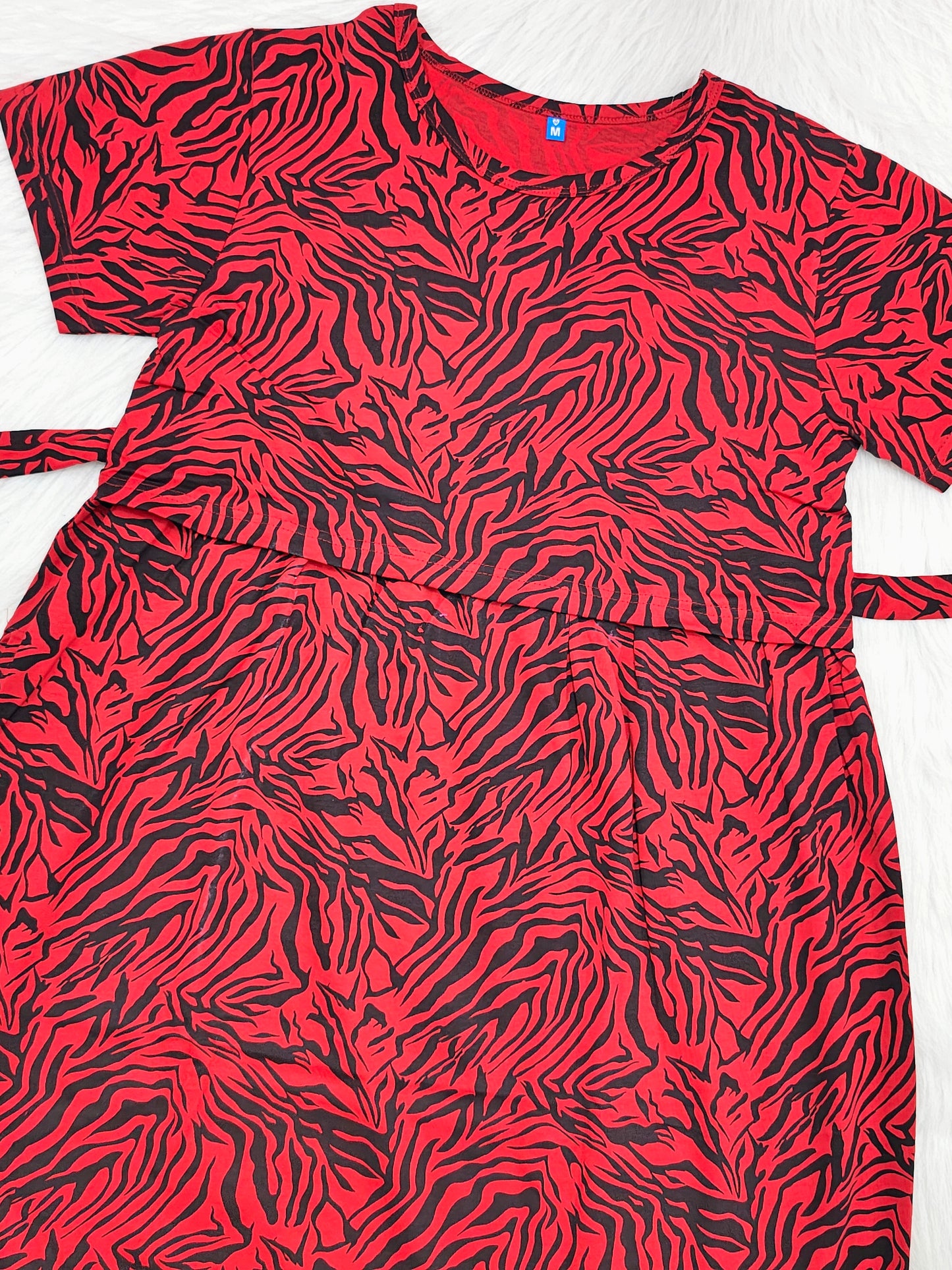 RED ZEBRA STRIPES | NORMAL