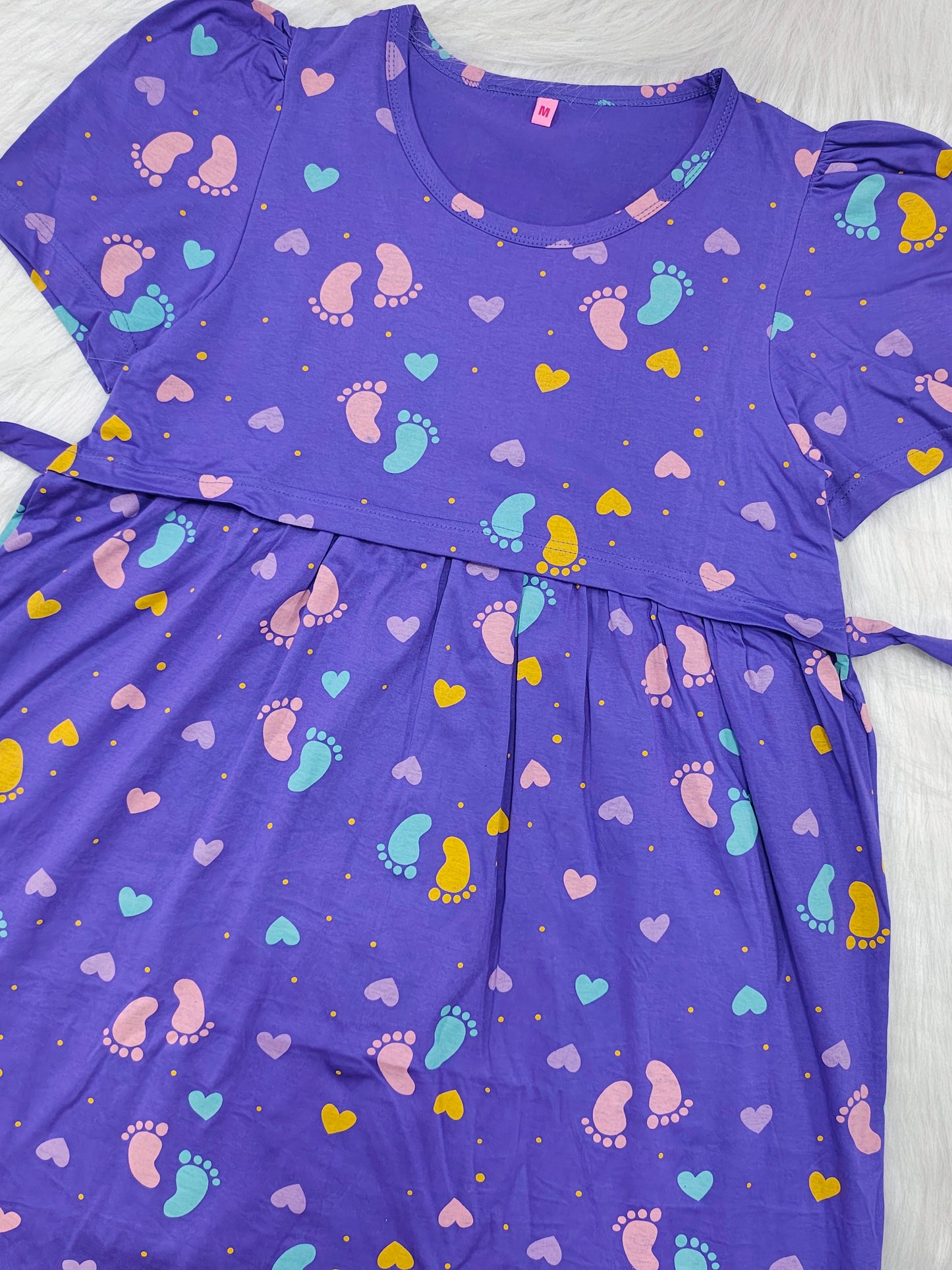 VIOLET FOOT PRINT | PUFF