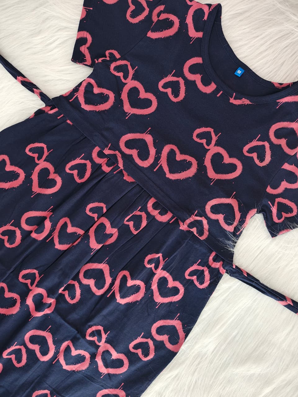 BLUSH HEART ON NAVY | NORMAL
