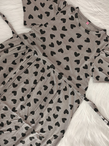 GREY BLACK HEART | PUFF