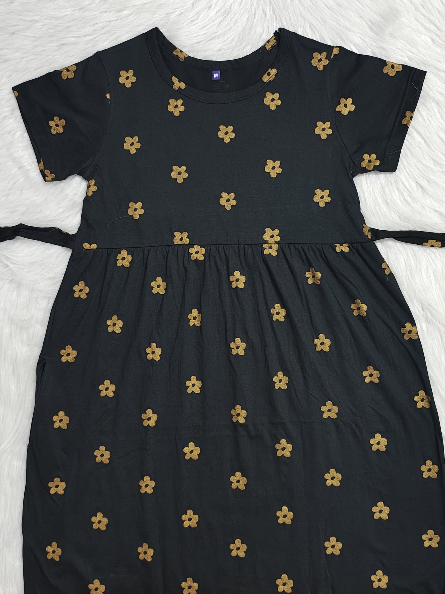 BLACK GOLDEN DAISY | CASUAL
