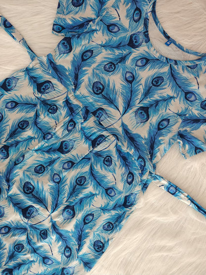 PEACOCK GRACES | NORMAL