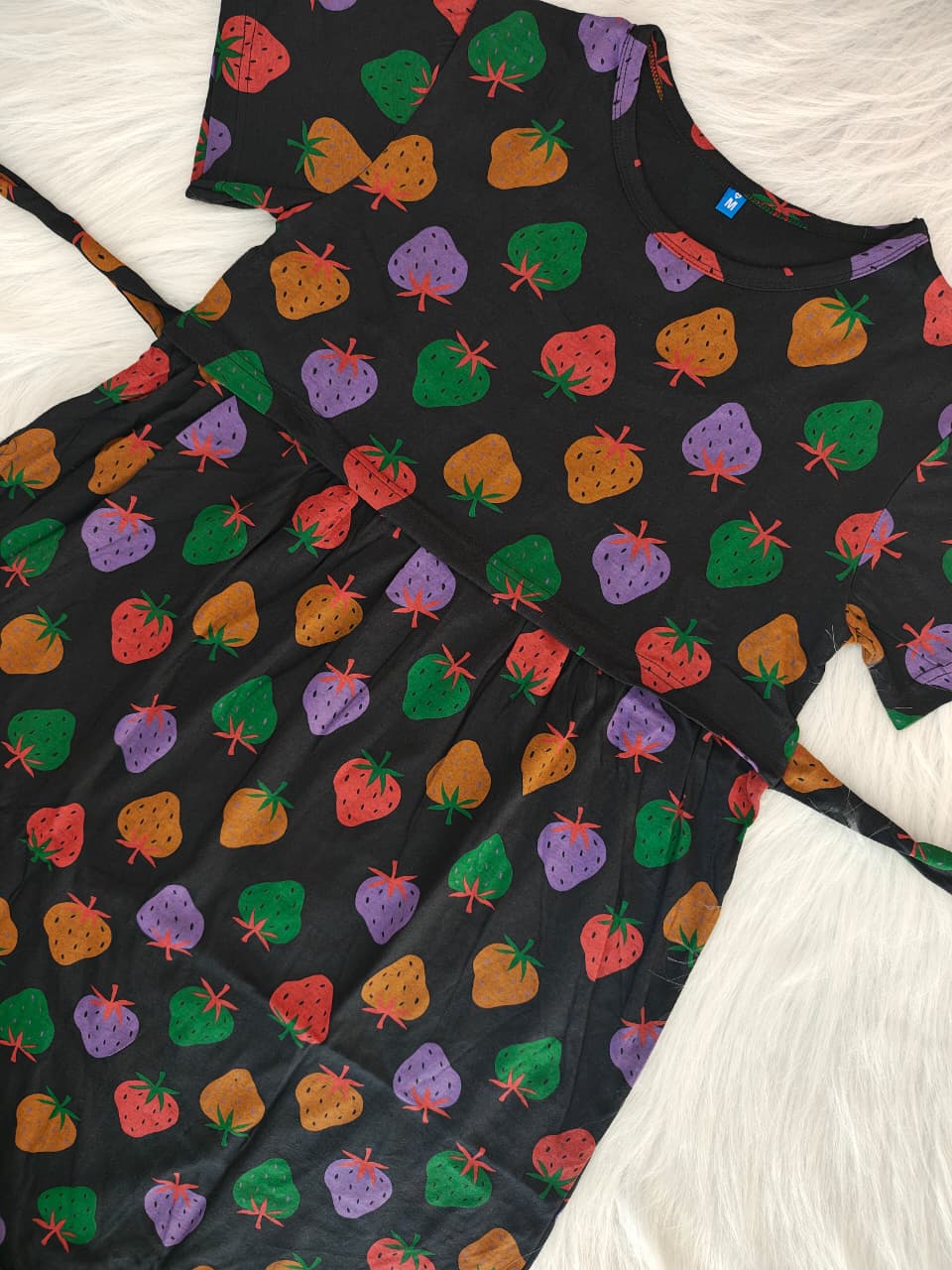 STRAWBERRY BLACK | NORMAL