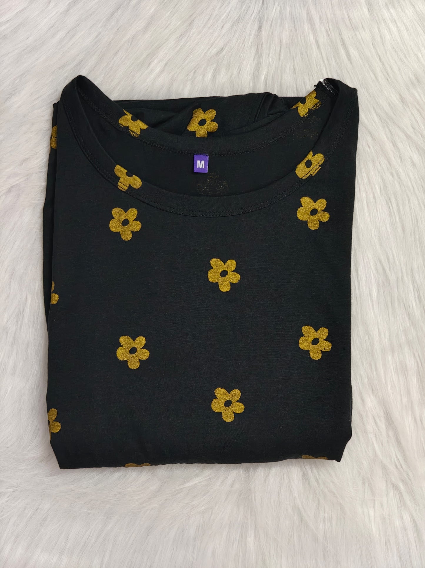 BLACK GOLDEN DAISY | CASUAL