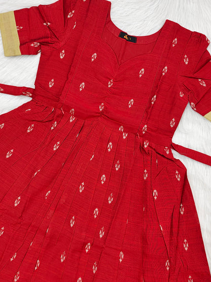 RUBY RED | ZIPPER