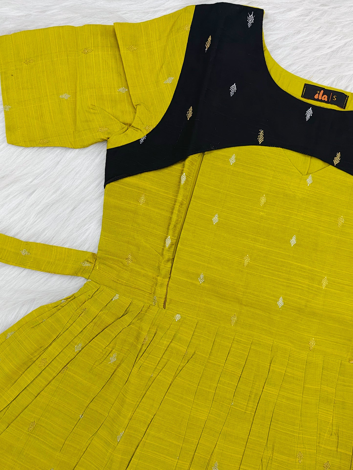 LEMON YELLOVE BLACK | ZIPPER