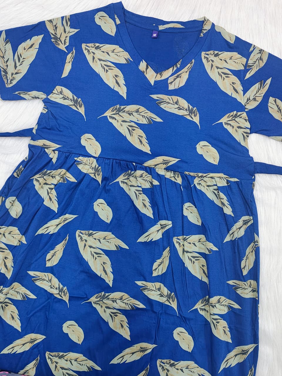 ROYAL FEATHER | CASUAL