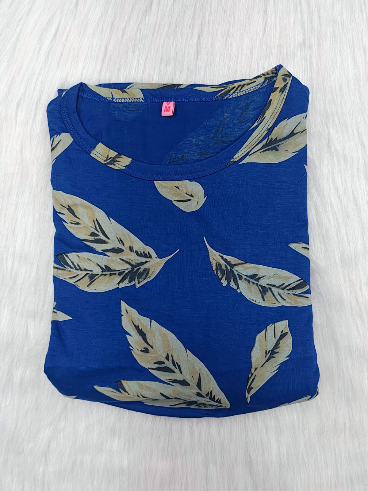 BLUE FEATHER | PUFF